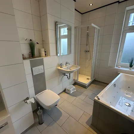 Apartment Krabbennest Mit Whirlpool Und Infrarotsauna Zentral Rostock